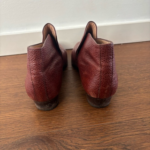 Vintage Textured Ankle Pointed Toe Booties in Warm Brown - Picture 5 of 10